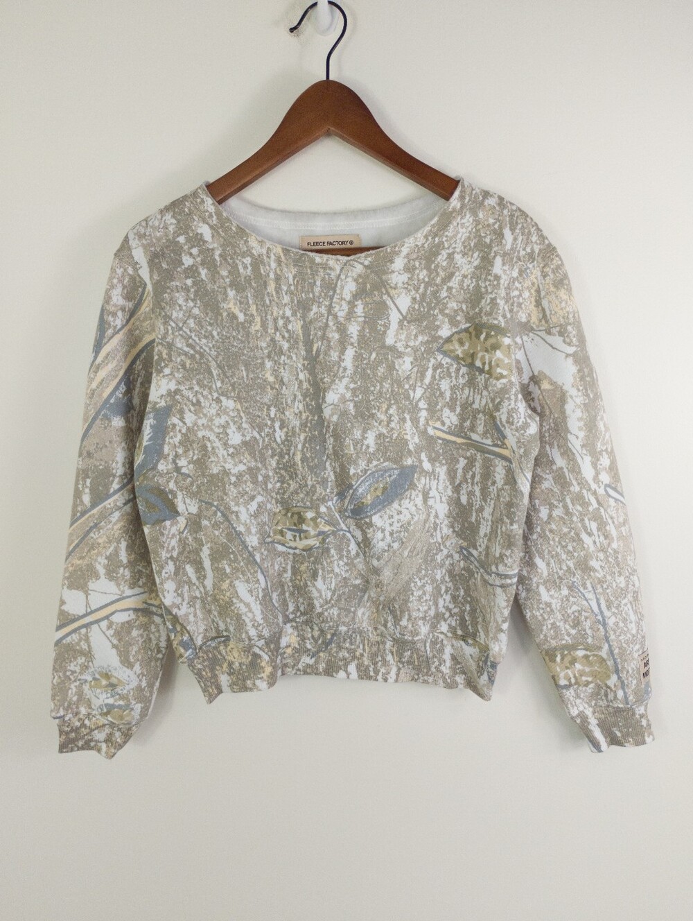 Fleece Factory Art & Motion Crewneck Sweatshirt Tree Camo Printed Top XS